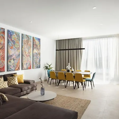 In Puerto Del Carmen Sleeps 10 Includes Swimming Pool And Air Con Puerto del Carmen