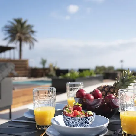 Villa In Puerto Del Carmen Sleeps 10 Includes Swimming Pool And Air Con